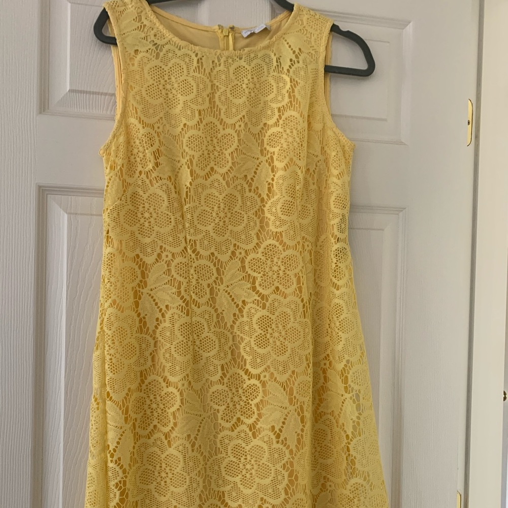 yellow lace dress